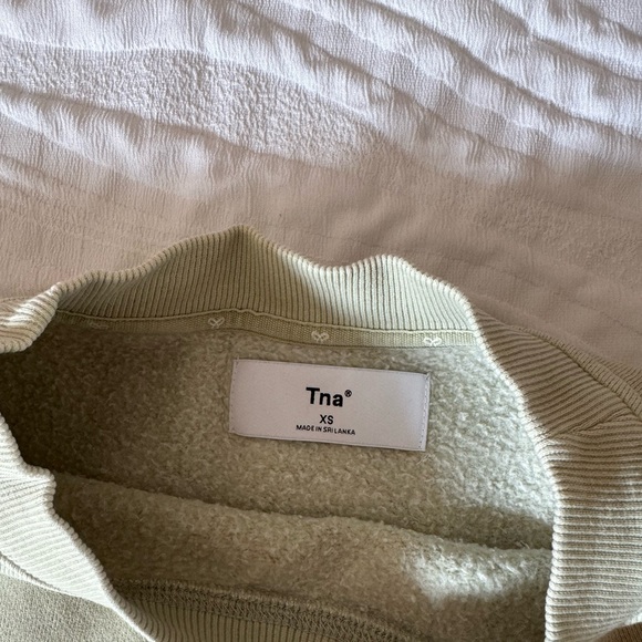 TNA Cropped Crewneck - Picture 4 of 8